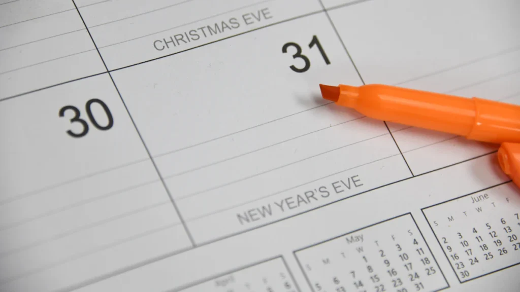 Calendrier mural avec une date entourée