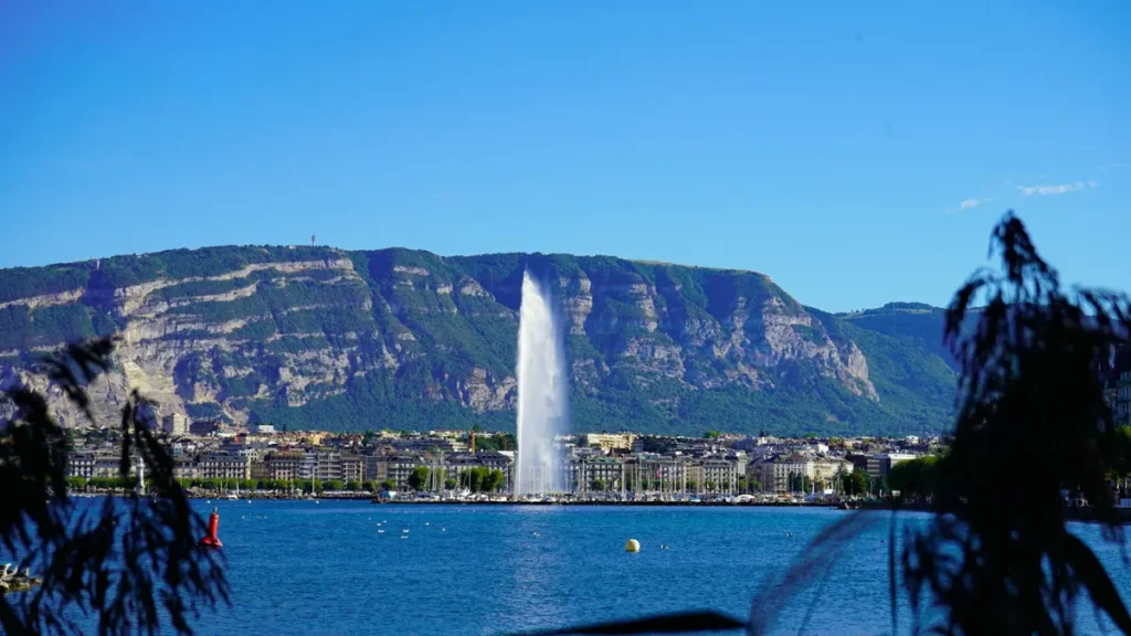 Jet d'eau de Genève sur le lac Léman
